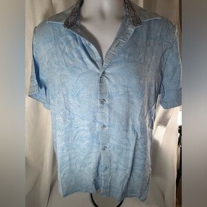 Robert Graham, blue short sleeve button-down crocodile print, tropical